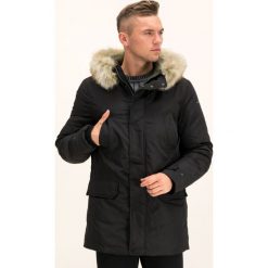 Parka Geox Norwolk M9428F T2451 F9000. Czarne kurtki męskie Geox, m, bez wzorów, z poliesteru, bez kaptura. W wyprzedaży za 639,00 zł.