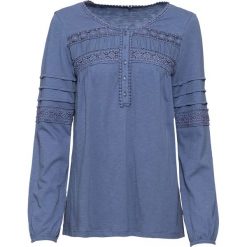 Tunika shirtowa z koronką, długi rękaw bonprix niebieski. Niebieskie tuniki damskie bonprix, w koronkowe wzory, z koronki, vintage, z okrągłym kołnierzem. Za 74,99 zł.
