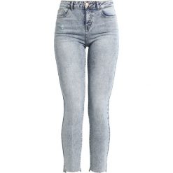 Noisy May NMTAYLOR Jeans Skinny Fit medium blue denim. Niebieskie boyfriendy damskie Noisy May. Za 179,00 zł.