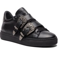Sneakersy STOKTON - 663-D-FW18 Vitello Nero. Czarne półbuty damskie Stokton, na co dzień, z aplikacjami, ze skóry, bez obcasa, na płaskiej podeszwie, bez zapięcia. W wyprzedaży za 439,00 zł.