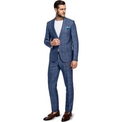 Zestaw Casual MXGS000253. Białe garnitury męskie Giacomo Conti, bez wzorów, z poliesteru. Za 798,00 zł.