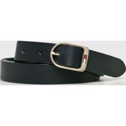 Tommy Jeans - Pasek skórzany. Czarne paski damskie marki Tommy Jeans, w paski, z jeansu. Za 179,90 zł.
