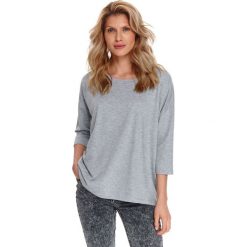Bluza nierozpinana damska gładka. Szare bluzy damskie Top Secret, na wiosnę, bez wzorów, z jeansu, bez rękawów, bez kaptura. W wyprzedaży za 29,99 zł.