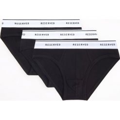 Bawełniane slipy 3 pack - Czarny. Czarne slipy męskie Reserved, s, z bawełny. Za 59,99 zł.