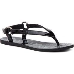 Sandały CALVIN KLEIN - Julissa E8855 Black. Czarne klapki damskie Calvin Klein, bez wzorów, ze skóry, bez obcasa, na obcasie. Za 469,00 zł.
