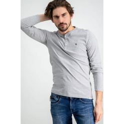 Koszulka w kolorze szarym. Szare koszulki męskie Garcia, xxl, bez wzorów, z bawełny, z okrągłym kołnierzem, z długim rękawem, długie. W wyprzedaży za 49,95 zł.