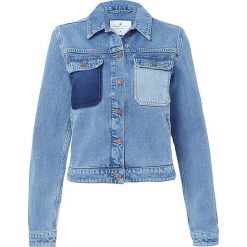 Dżinsowa kurtka - Regular fit - w kolorze niebieskim. Niebieskie płaszcze damskie Cross Jeans, l, z aplikacjami, bez kaptura. W wyprzedaży za 120,95 zł.