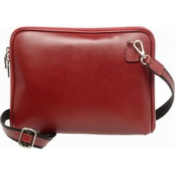 Torebki klasyczne damskie: Skórzana torebka w kolorze czerwonym – 27 x 21 x 5 cm