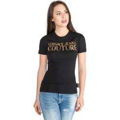 Versace Jeans Couture Koszulka Czarny. Czarne koszulki damskie Versace Jeans Couture, xs, z nadrukiem, z bawełny, bez kołnierzyka, z krótkim rękawem. Za 466,95 zł.