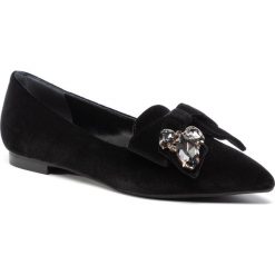 Półbuty POLLINI - SA11031C08TQ0000 Neo. Czarne półbuty damskie Pollini, z aplikacjami, ze skóry, bez obcasa, na obcasie, bez zapięcia. Za 1309,00 zł.