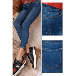 Jeansy SAMMY. Niebieskie jeansy damskie Jeansy SAMMY. W wyprzedaży za 59,00 zł.
