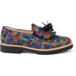 Półbuty - skóra naturalna - model 247 - kolor kwadraty. Półbuty damskie Zapato, bez wzorów, ze skóry, z kwadratowym noskiem, bez obcasa, bez zapięcia. W wyprzedaży za 269,10 zł.