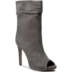 Botki GINO ROSSI - Gina DBH326-W31-RC00-8500-0 90. Szare buty zimowe damskie Gino Rossi, ze skóry. W wyprzedaży za 349,00 zł.