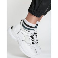 Czarne Sneakersy Malaikah. Czarne sneakersy damskie Renee. Za 99,99 zł.