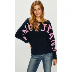 Tommy Jeans - Sweter. Szare bez kategorii marki Tommy Jeans, s, z elastanu, z dekoltem w łódkę. Za 539,90 zł.