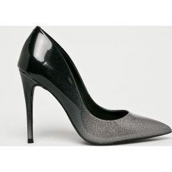 Steve Madden - Szpilki skórzane. Czarne szpilki Steve Madden, bez wzorów, ze skóry, bez obcasa, na obcasie, bez zapięcia. Za 429,90 zł.