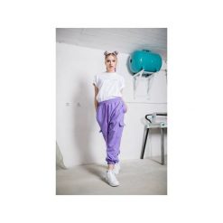 Lilac Enve Joggers. Fioletowe spodnie damskie Rest_factory, s, z satyny. Za 219,00 zł.