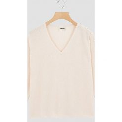 Sweter w kolorze kremowym. Białe swetry damskie Rodier, l, z wełny, klasyczne. W wyprzedaży za 169,95 zł.