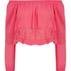 Bluzka Guess Viola W92H58 W9X10. Różowe bluzki damskie Guess, xs, z aplikacjami, z wiskozy, bez kołnierzyka, bez rękawów. W wyprzedaży za 209,00 zł.