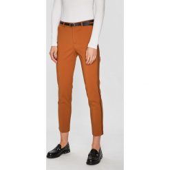 Tally Weijl - Spodnie. Pomarańczowe spodnie damskie TALLY WEIJL, z elastanu. W wyprzedaży za 59,90 zł.