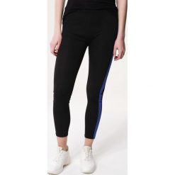 Czarno-Niebieskie Legginsy Tick. Niebieskie legginsy damskie marki Born2be, xl, bez wzorów, z dzianiny. Za 29,99 zł.