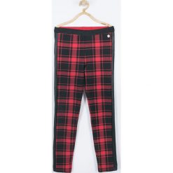Coccodrillo - Legginsy dziecięce 128-158 cm. Brązowe spodnie dziewczęce marki COCCODRILLO, bez wzorów, z elastanu. W wyprzedaży za 52,90 zł.