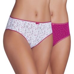 Dwupak klasycznych wysokich fig Bella. Różowe majtki damskie Ysabel Mora, z nadrukiem. Za 44,99 zł.