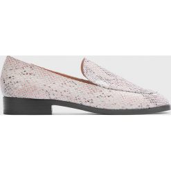 Kazar Studio - Mokasyny. Mokasyny damskie Kazar Studio, z gumy, na obcasie. Za 299,90 zł.