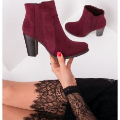 Botki damskie Laura Mode Y-027 Bordowe. Czerwone botki damskie LAURA MODE, z tkaniny, klasyczne, bez obcasa, na obcasie, na zamek. Za 119,00 zł.