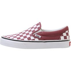 Vans CLASSIC SLIPON Półbuty wsuwane apple butter/true white. Czerwone półbuty damskie wsuwane Vans, ze skóry ekologicznej, na niskim obcasie. Za 279,00 zł.