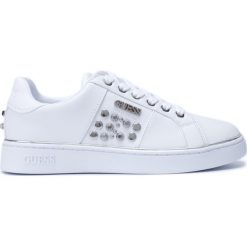 Guess Brandia Tenisówki Biały. Białe trampki i tenisówki damskie Guess, z aplikacjami, z materiału, bez zapięcia. Za 486,95 zł.