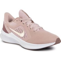 Buty NIKE - Downshifter 10 CI9984 200 Stone Mauve/Mtlc Red Bronze. Brązowe buty sportowe damskie Nike, bez wzorów, ze skóry ekologicznej, sportowe, do biegania, nike downshifter. Za 259,00 zł.