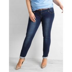 Granatowe spodnie damskie jeansowe jeansy plus m model 7037. Jeansy damskie Merg Selection, xl, z bawełny. Za 69,00 zł.