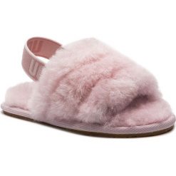 Kapcie UGG - T Fluff Yeah Slide 1098579T T/Slpn. Różowe sandały dziewczęce marki Ugg, ze skóry, bez zapięcia. W wyprzedaży za 249,00 zł.