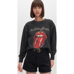 Bluza The Rolling Stones - Czarny. Czarne bluzy damskie Reserved, s, bez wzorów, bez rękawów, bez kaptura. Za 89,99 zł.