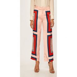 Scotch & Soda - Spodnie. Spodnie damskie Scotch & Soda, s, z poliesteru. W wyprzedaży za 299,90 zł.