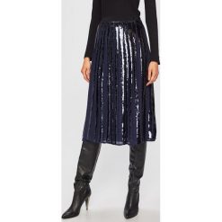 Trussardi Jeans - Spódnica. Niebieskie spódniczki damskie Trussardi Jeans, na co dzień, bez wzorów, z poliesteru, casualowe, midi, rozkloszowane. W wyprzedaży za 639,90 zł.