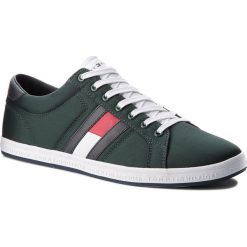 Trampki męskie: Tenisówki TOMMY HILFIGER – Essential Flag Detail Sneaker FM0FM01535 Jungle Green 300