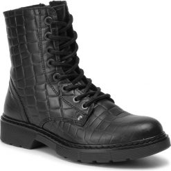 Trapery BULLBOXER - 875M82701 GALBKTD70 Black. Czarne trapery damskie Bullboxer, ze skóry, klasyczne, bez obcasa, bez zapięcia. W wyprzedaży za 269,00 zł.