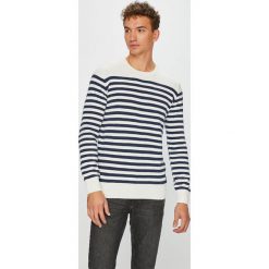Pepe Jeans - Sweter Kingstone. Białe swetry męskie Pepe Jeans, s, bez wzorów, z bawełny, z okrągłym kołnierzem, bez kaptura. W wyprzedaży za 139,90 zł.