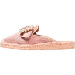 Kanna ALENA Klapki maquillaje. Czerwone crocsy damskie marki Kanna, z materiału. W wyprzedaży za 351,75 zł.