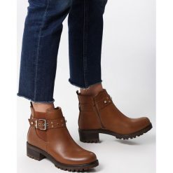Camelowe Botki Nia. Botki damskie Born2be, na jesień, glamour, z okrągłym noskiem, na niskim obcasie, na płaskiej podeszwie, na zamek. Za 99,99 zł.