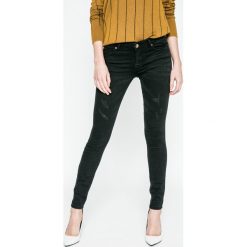 Review - Jeansy Minnie. Czarne jeansy damskie skinny marki Review, z elastanu. W wyprzedaży za 69,90 zł.