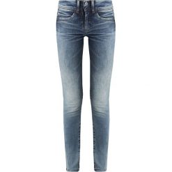 GStar LYNN DMID ZIP ANKLE SUPER SKINNY WMN Jeans Skinny Fit medium aged071. Niebieskie jeansy damskie relaxed fit marki G-Star, z bawełny. Za 469,00 zł.