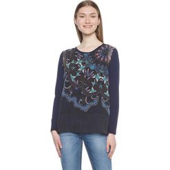 Desigual Blus Gala Navy 18WWBW77 5000 bluzka (rozmiar S). Niebieskie bluzki damskie Desigual, s, bez wzorów, bez kołnierzyka, bez rękawów. W wyprzedaży za 160,00 zł.