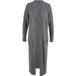 Długi płaszcz dzianinowy, długi rękaw bonprix dymny szary. Szare kurtki damskie marki bonprix, bez wzorów, z dzianiny, długie, bez kaptura. Za 59,99 zł.