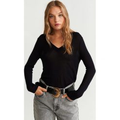 Mango - Longsleeve Pico. Czarne bluzki damskie Mango, m, bez wzorów, z wiskozy, casualowe, bez kołnierzyka, z krótkim rękawem. Za 79,90 zł.