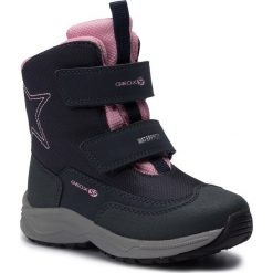 Śniegowce GEOX - J N.Alaska G. B Wpf D J848BD 050FU C0694 S Navy/Pink. Różowe śniegowce dziewczęce Geox, bez zapięcia. W wyprzedaży za 249,00 zł.