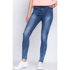 Niebieskie Jeansy Sundown. Niebieskie jeansy damskie Born2be. Za 94,99 zł.