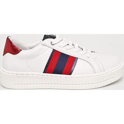 Marco Tozzi - Buty. Czarne buty sportowe damskie Marco Tozzi, bez wzorów, z materiału, sportowe. W wyprzedaży za 169,90 zł.